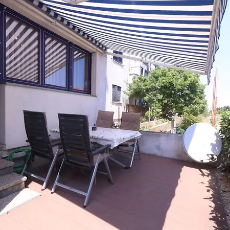 Gortanova In Stoja Mit Privater Terrasse By Interhome Lägenhet Pula